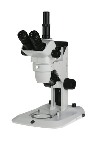 Microscope trinoculaire 6.7x à 45x avec statif crémaillère
